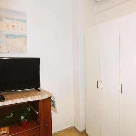 Lejlighed i Pagrati på 32 m². Soveværelser: 1. Private badeværelser: 1. Athen Eksteriør billede